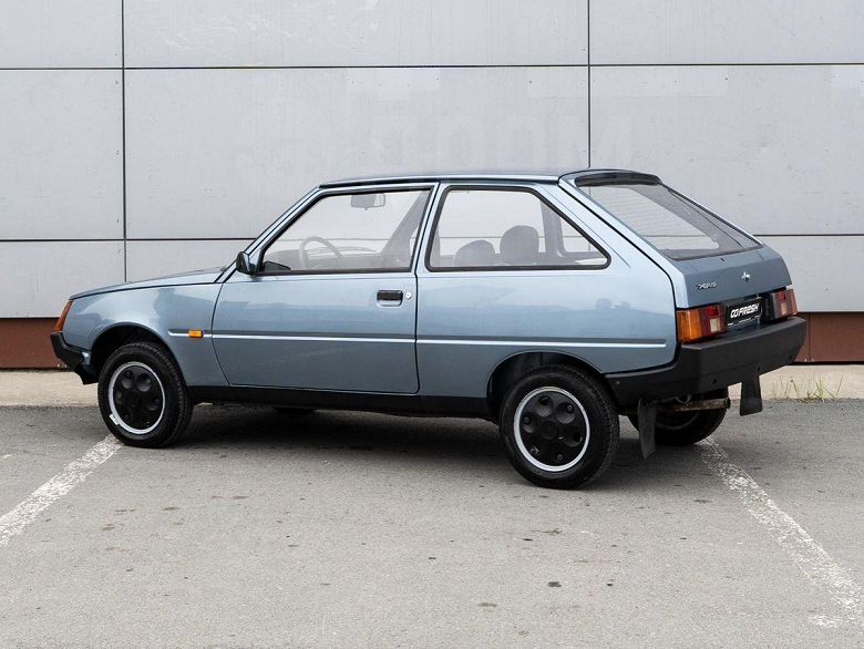 За почти 30-летнюю &laquo;Таврию&raquo; с крошечным пробегом просят 249 000 рублей